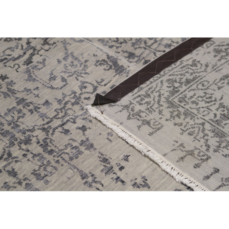 Tapis argenté / ivoire de haute qualité noué à la main Brookhaven