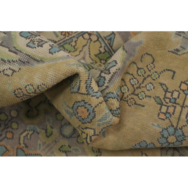 Traditional Area Rug 7x9