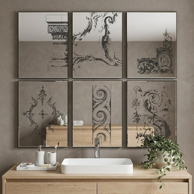 Ensemble de six miroirs décoratifs encadrés en métal noir