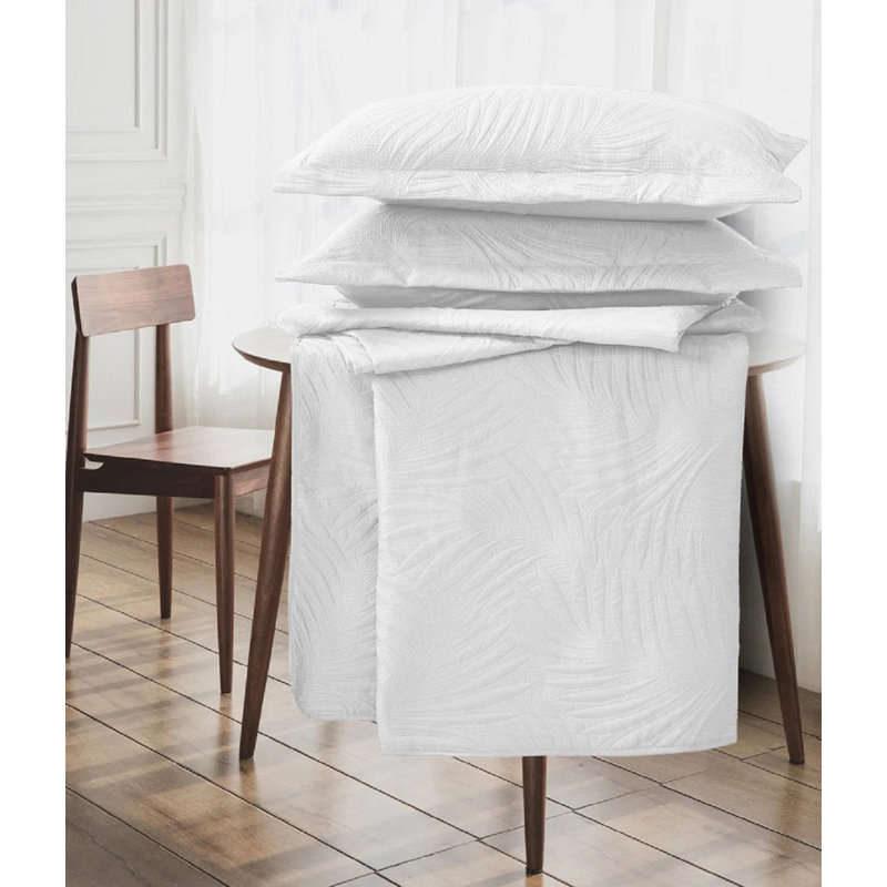 3 Piece Tropical Leaf Bedspreads Set Quilted Bed Throw with Matching Pillow Shams Polyester Material, White