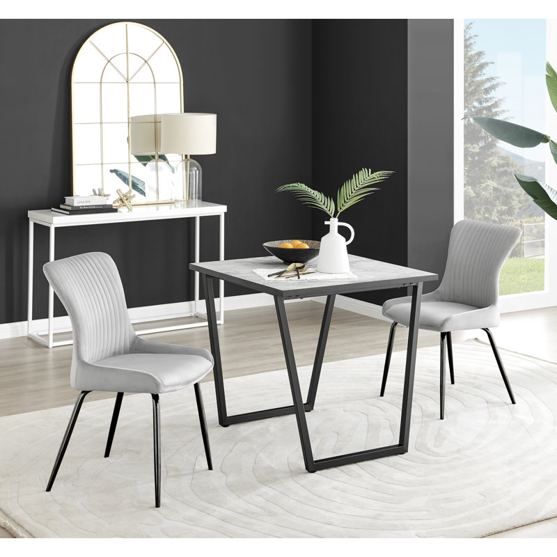 Table et chaises de salle à manger en mélamine effet marbre Carzon - Chaises de salle à manger en velours de luxe