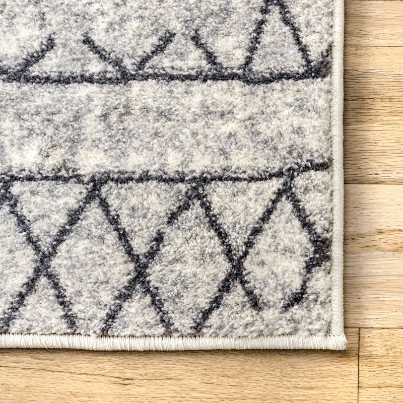 Everhart Geometric Indoor Rug, Rectangle 5' x 8'