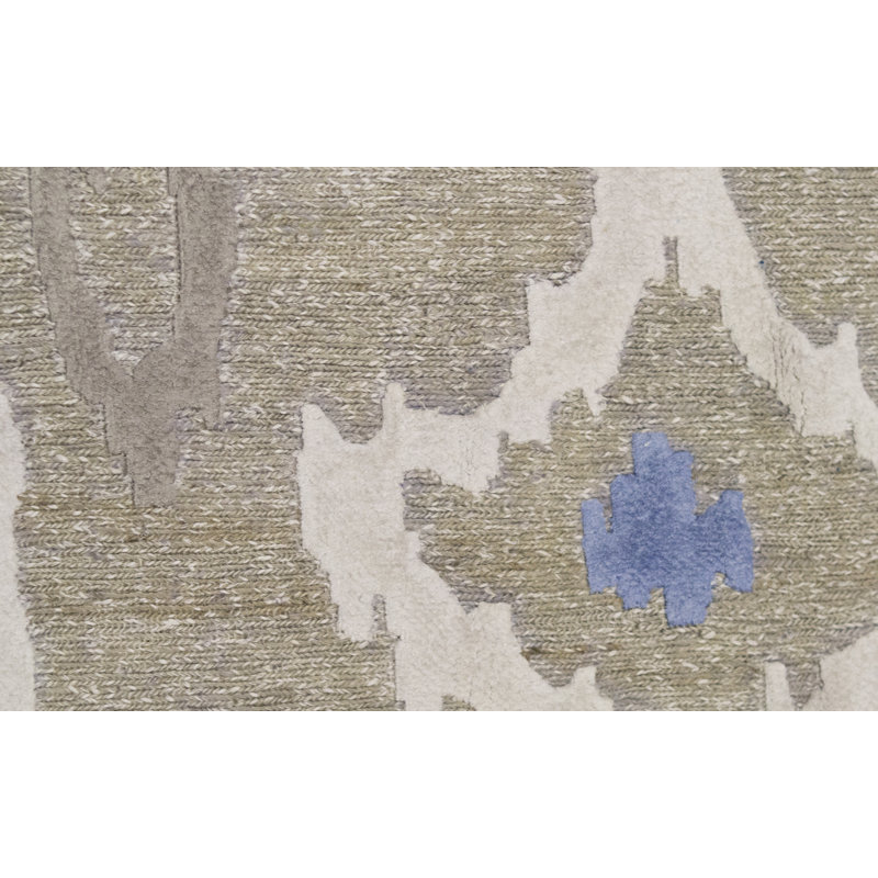 Ikat Area Rug in Gray