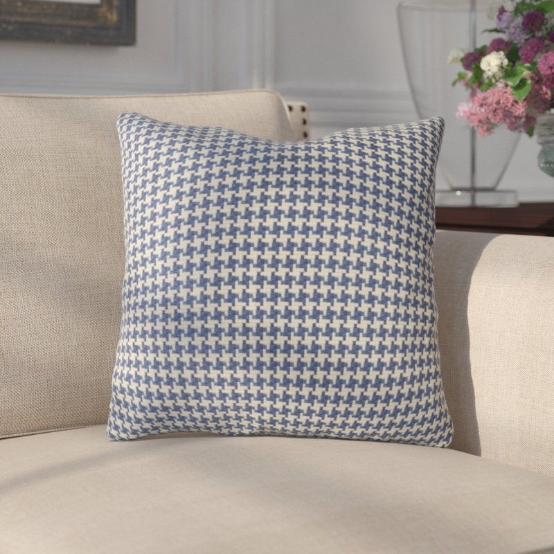 Coussin décoratif luxueux Mezmerize, 12 po x 20 po