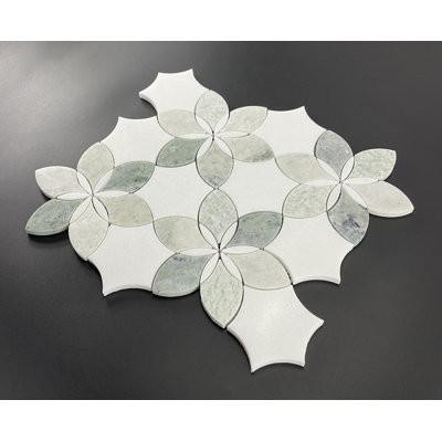 Jet d'eau - carrelage mosaïque en marbre et motif de marguerites
