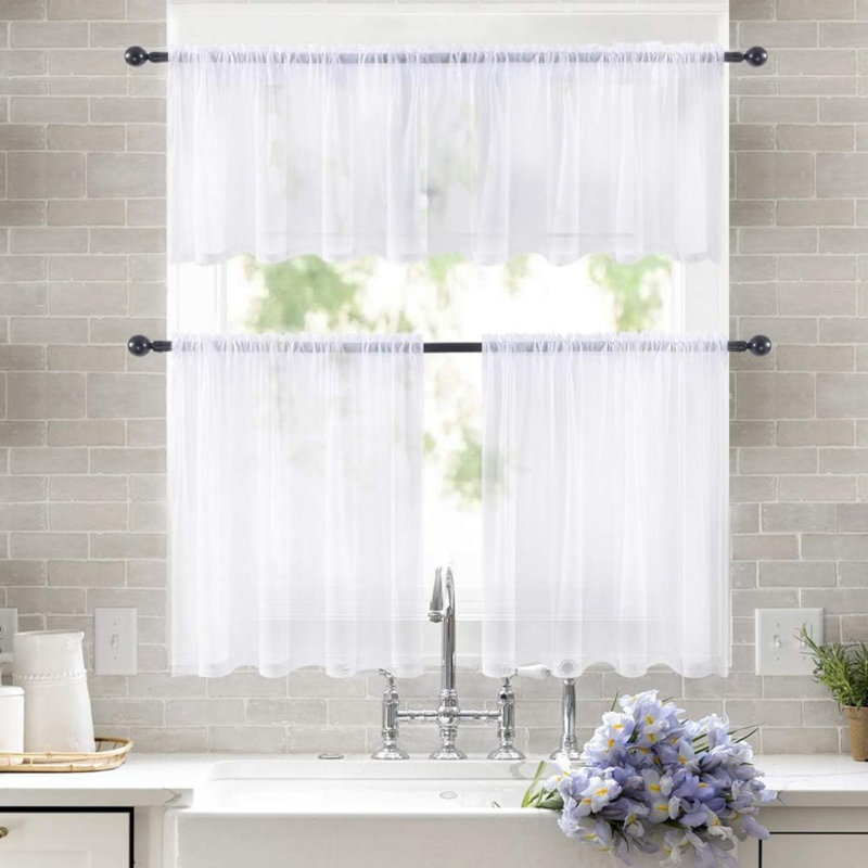 Kaspien Scalloped Window Valance