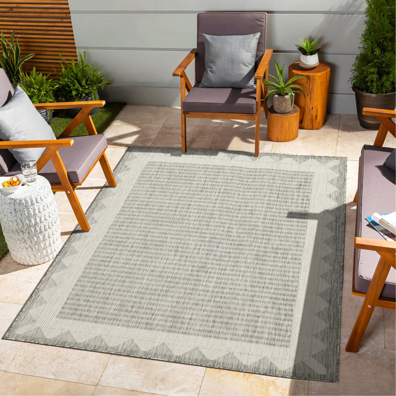 Silver  Indoor/Outdoor Area Rug, Rectangle 5'3" x 7'3"
