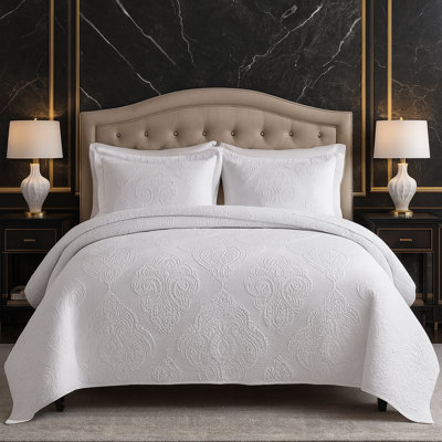 Luxury 100% Cotton Embroidered Quilt Set – Soft Breathable Bedspread For All Seasons, Lightweight Hotel Style Coverlet, King/cal King, White