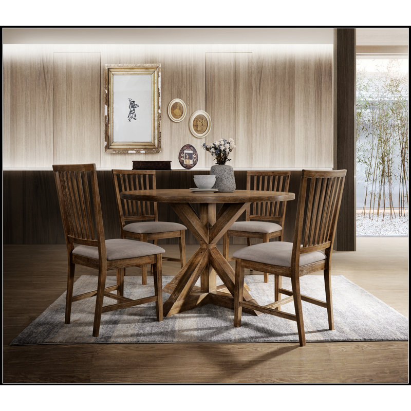 Ensemble de salle à manger en chêne patiné 5 pièces avec table ronde et quatre chaises assorties pour des repas et des rassemblements durables et élégants