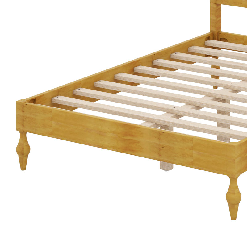 Structure de lit en rotin avec tête de lit courbée, lit plateforme en bois avec lattes de bois et pieds de support centraux