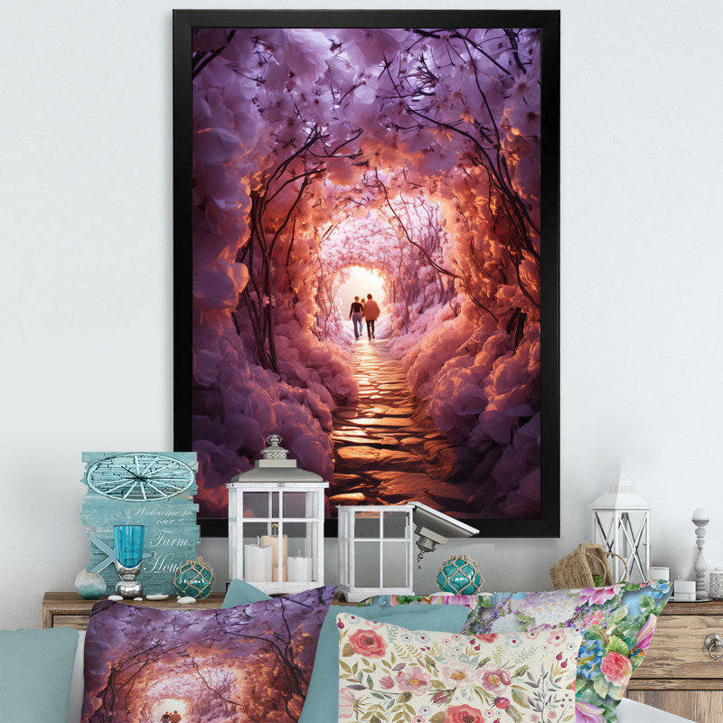 Couple dans une lueur éthérée mauve sur toile, H 32 po x l 24 po x P 1 po, Natural Floater Framed