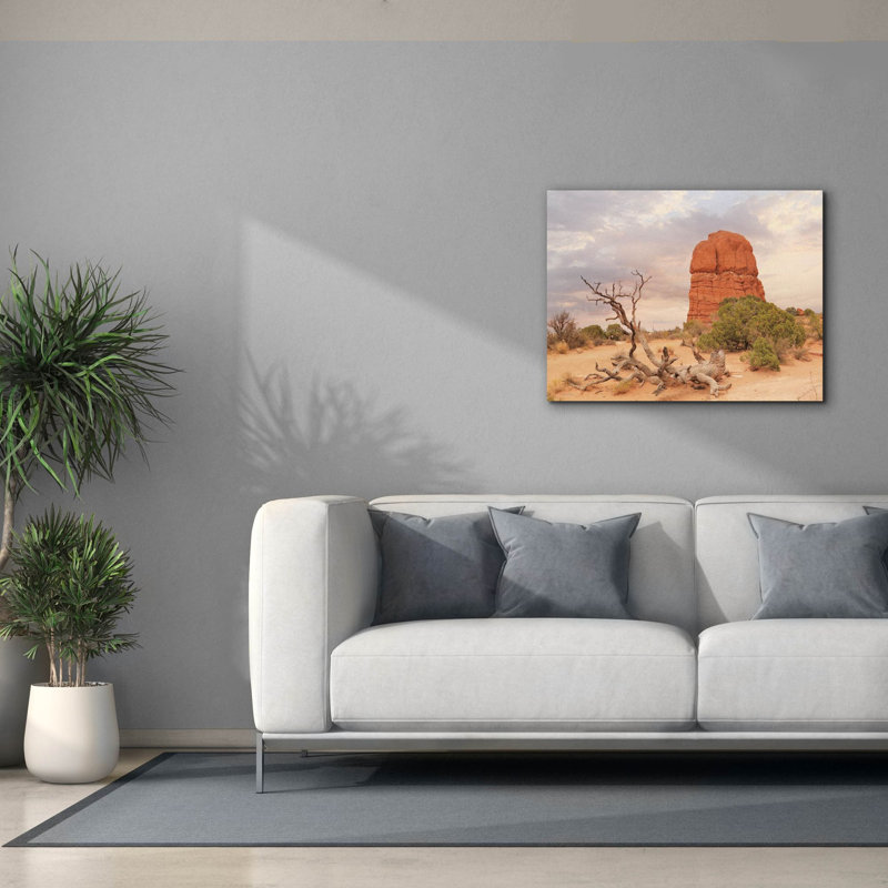 «Dusty Desert 1» par Lori Deiter, art mural sur toile, H 26 po x l 34 po