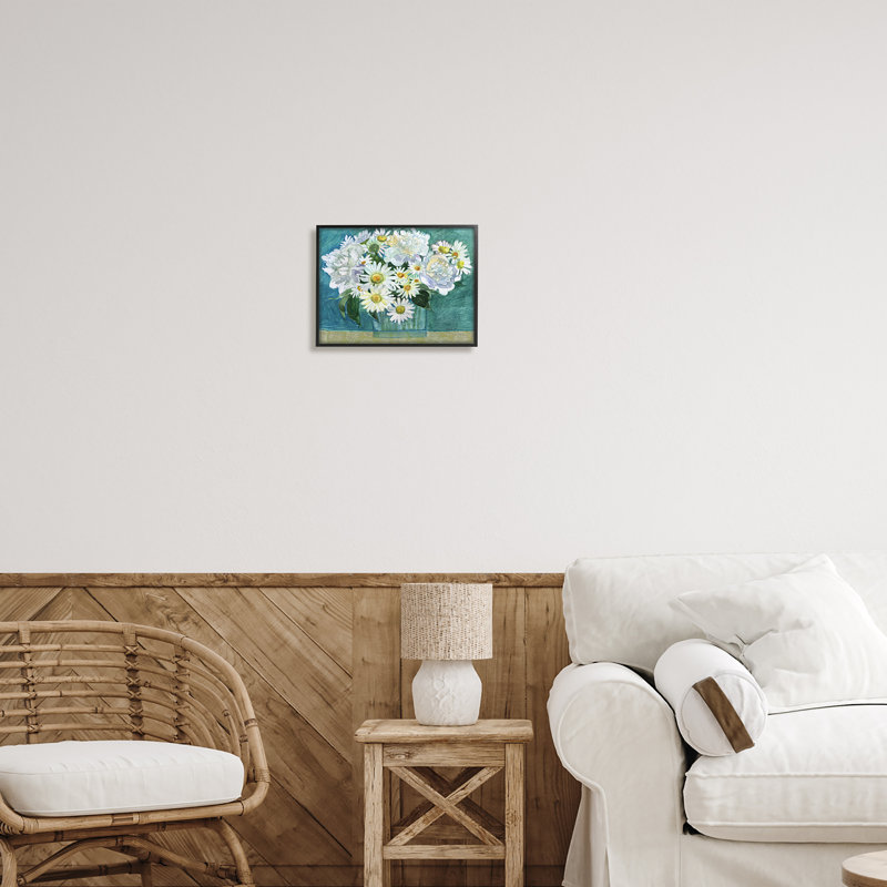 «Mixed White Flower Blossoms Layered Collage», peinture sur toile à cadre flottant, Giclée encadrée noir minuit