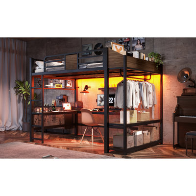 Lit mezzanine double avec bureau en L, bande lumineuse à DEL et tablettes de rangement, lit mezzanine en métal avec tringle à vêtements, tablettes de rangement et filets en fer, lit mezzanine avec lumières et ports USB, noir et brun