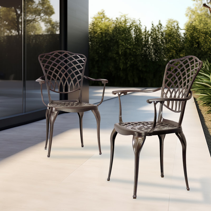 Chaise de salle à manger d'extérieur en aluminium coulé Cynthy