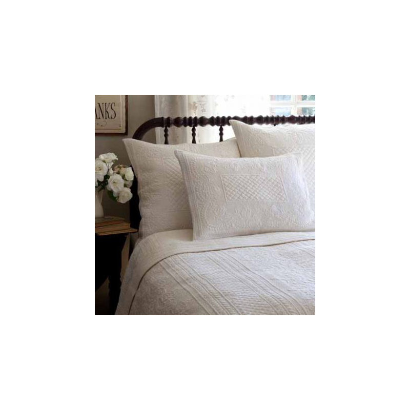 Abigail White Hand-Stitched Cotton Quilt, Full Quilt