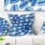 Grand coussin de fleurs de style fleur symétrique floral-30722580-30722576