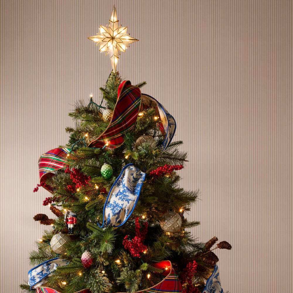 Bethlehem 11" Tree Topper