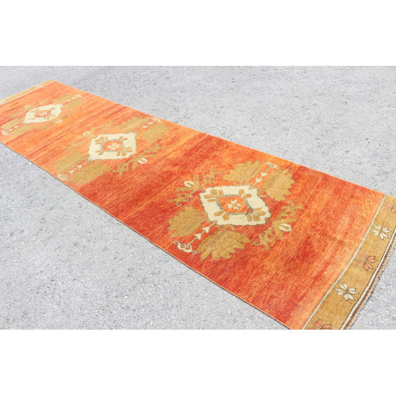 Tapis turc Oushak fait à la main en orange vif idéal pour votre bureau, couloir ou escalier de la collection Vintage Runner