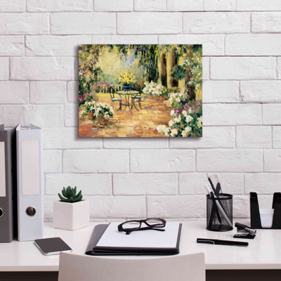 «Red Cour» par Allayn Stevens, Red Barrel Studio®, art mural sur toile