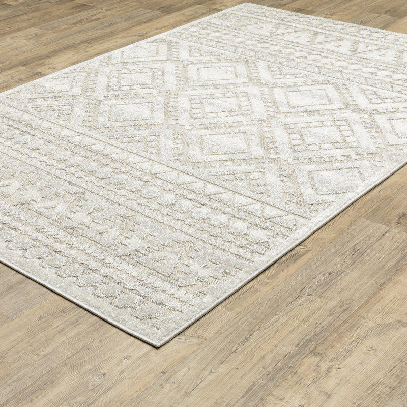 Krishi Geometric Indoor Rug, Rectangle 5'3" x 7'7"