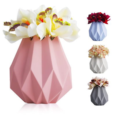 Curtavious Floor Vase 1