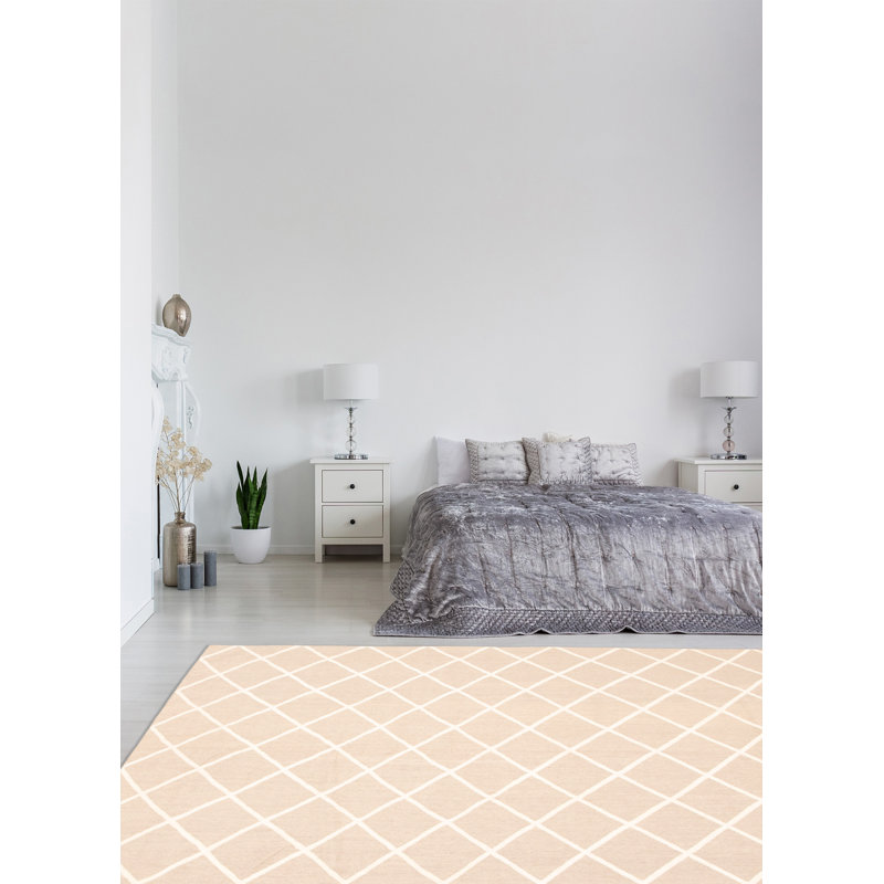 Helin Wool Geometric Indoor Rug, Rectangle 5'11" x 8'10"
