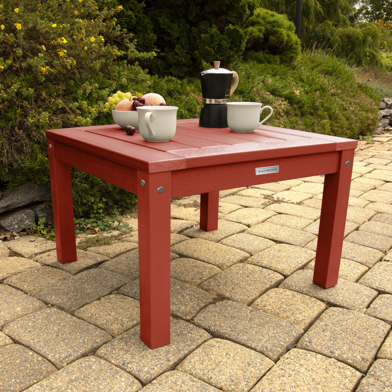 Table d'appoint en plastique Arbnora, Rouge rustique