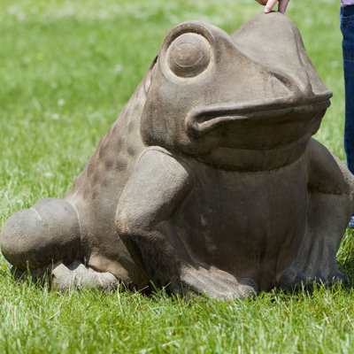 Frog Garden Statue