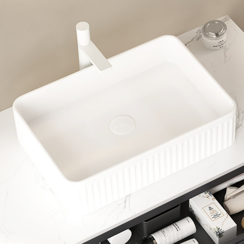Comptoir en marbre artificiel blanc de 36 po - solide et fonctionnel, résistant aux égratignures, à l'eau, au feu et facile à nettoyer régulièrement
