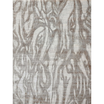 Abstract Area Rug in Gray/White