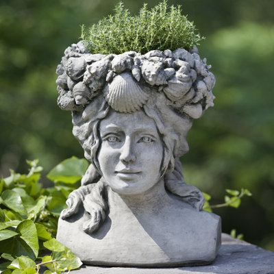 Williamsburg Statue Planter