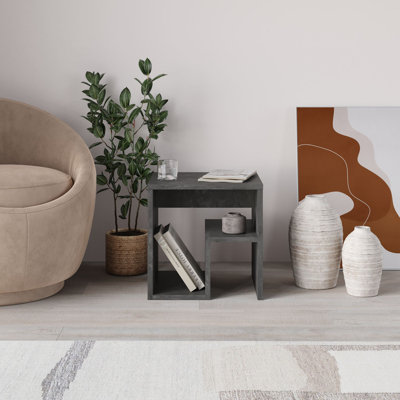 Table d'appoint moderne, gris rétro, 15,7 po x 15,7 po x 13,8 po | 100% panneau de particules enduit de mélamine, 0,7 po d'épaisseur | Conception élégante et fonctionnelle, assemblage facile