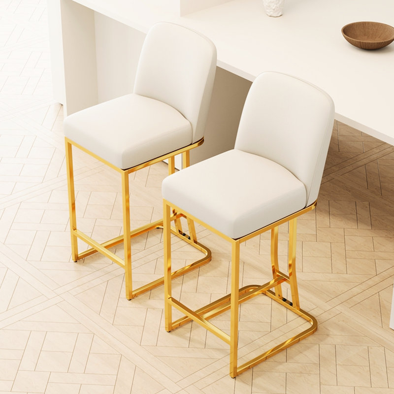 2 chaises hautes modernes - blanc + or, confortables Fabriqué avec des matériaux. Idéal pour les bars, les restaurants et les cuisines. Assemblage facile. Pieds coulissants stables. Design peu encombrant, blanc