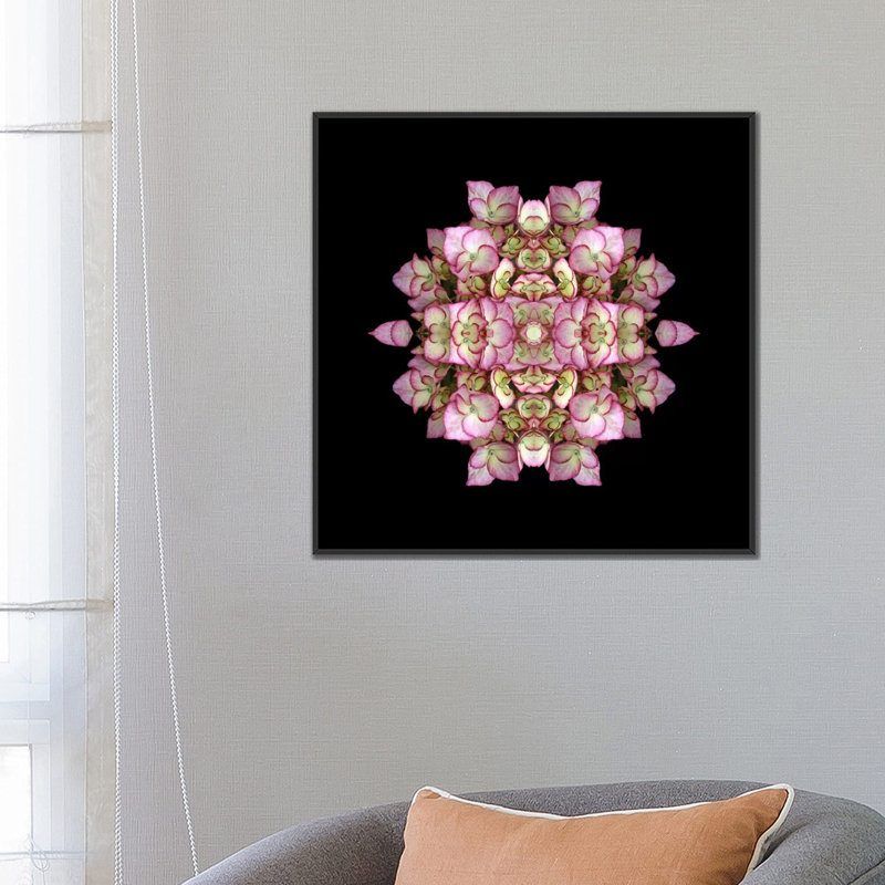 « hortensia symmetry », impression sur toile, Toile avec cadre noir, Pas de tapis, H 18 po x l 18 po x P 1,5 po