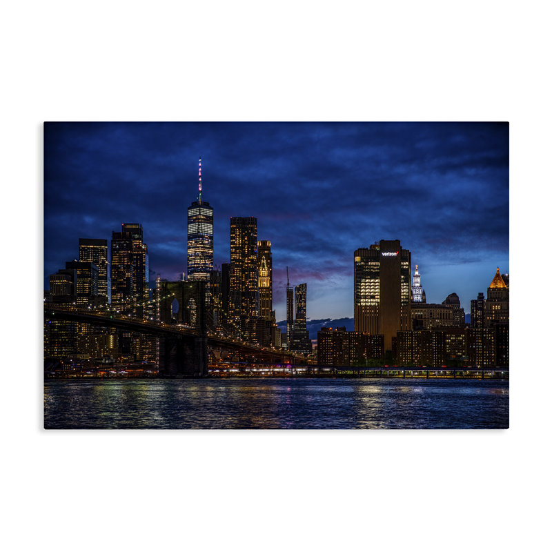 Pont de Brooklyn la nuit sur toile, design par Tim West, H 30 po x l 45 po