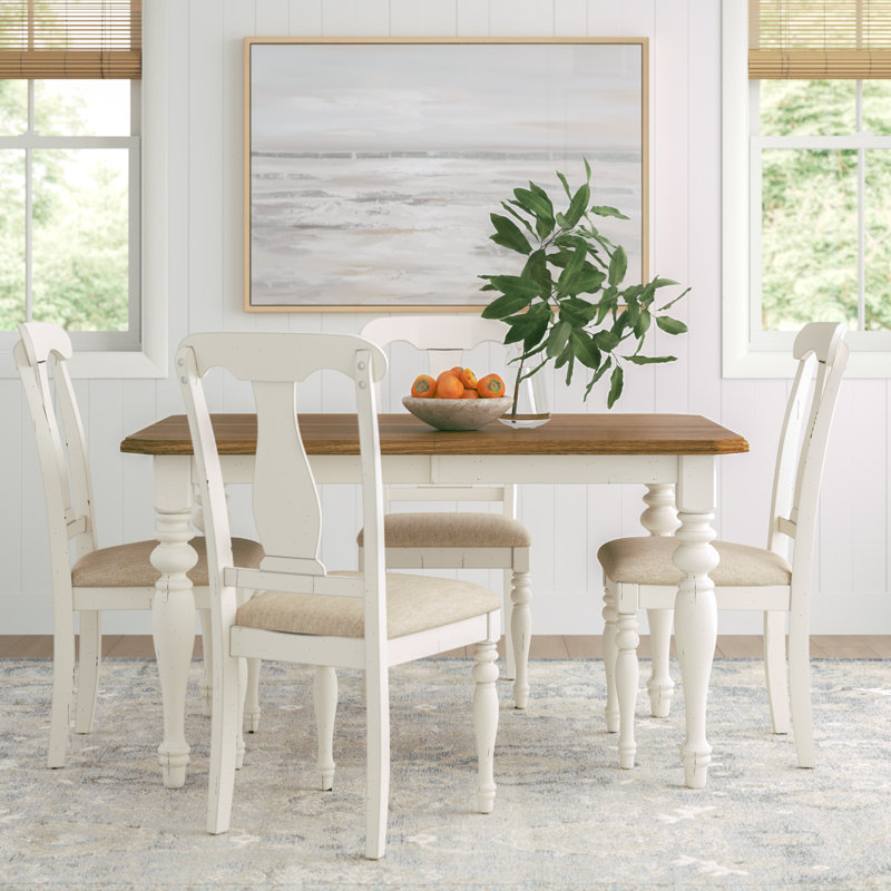 Quinta Extendable Four Leg Dining Set