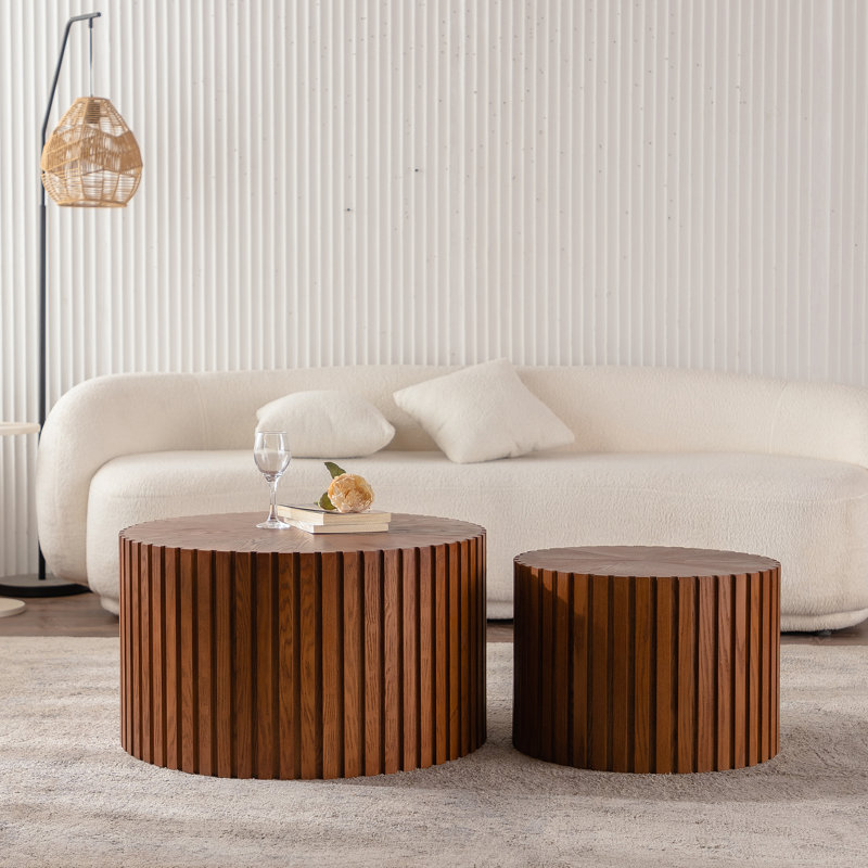 Table basse ronde en bois pour le salon et les petits espaces