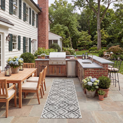 Courtyard Performance Geometric Indoor/Outdoor Area Rug