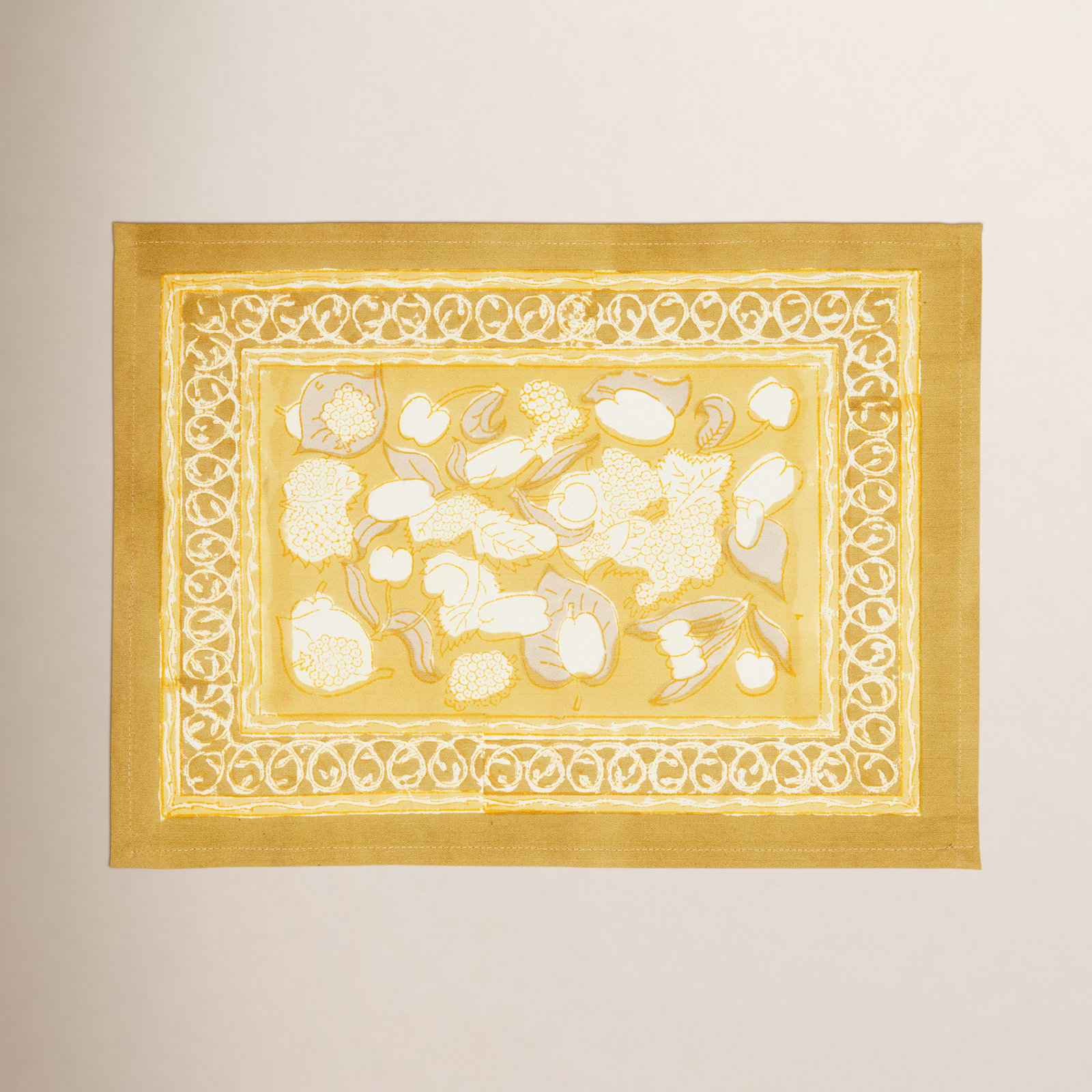 Bryssa 15" W x 18" L Placemat, Mustard/Gray/White