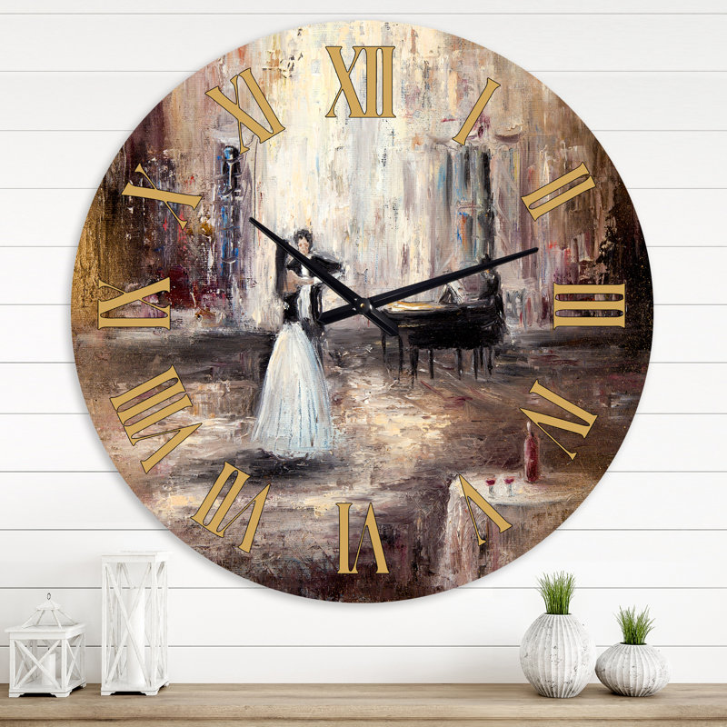 Couple noir et blanc dansant dans le couloir avec piano - Horloge murale traditionnelle, Surdimensionné