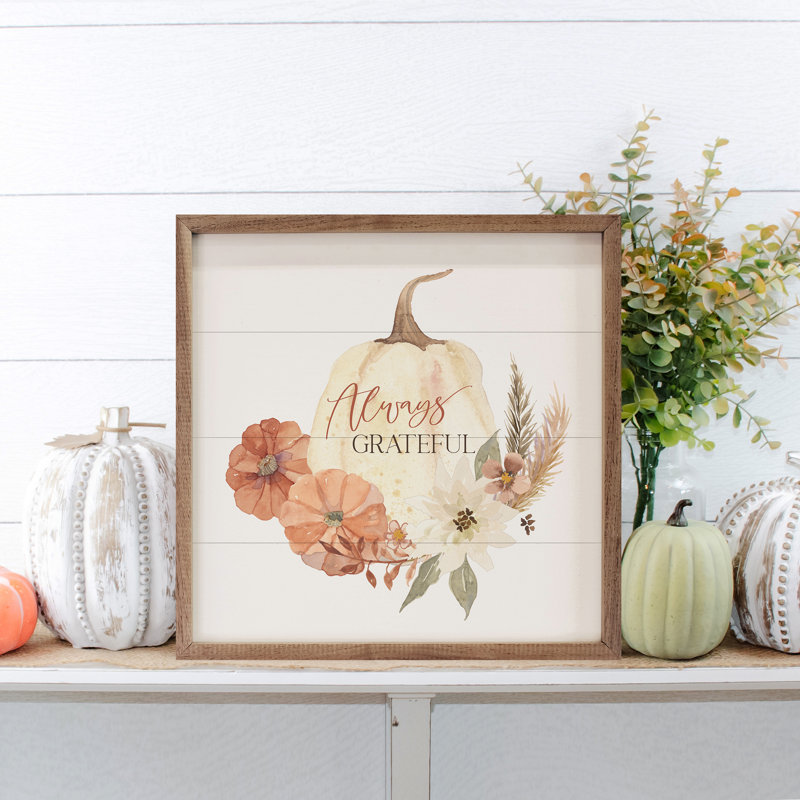 «Always Grateful White Pumpkin» par Audrey Jeanne Roberts, H 16 po x l 16 po x P 1 po