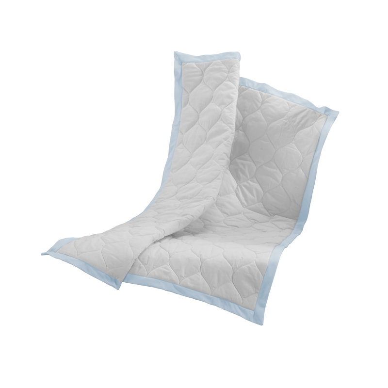 Medallion Crib Comforter, Blue