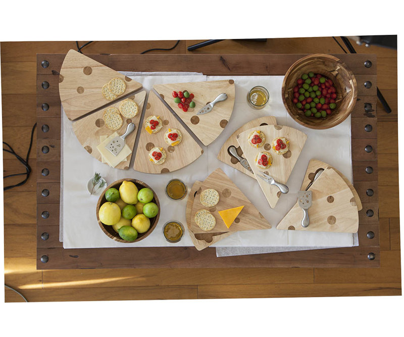 Swiss Cheese Shaped Parawood and Bamboo Cutting Board Set