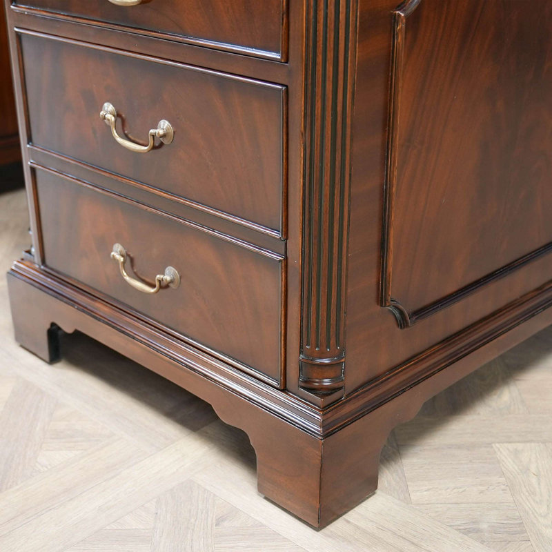 Bureau de direction Ceballos, 31" H x 80" W x 46" D, Green