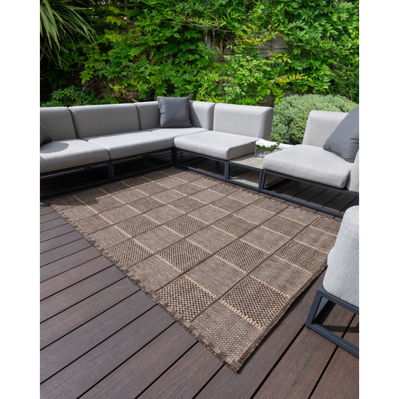 Chequered Indoor / Outdoor Area Rug, Rectangle 240 x 300cm