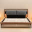 Lit à panneaux en similicuir brun et gris de taille double, support confortable avec coussin ergonomique, 2 lumières à DEL sur la tête de lit, pieds moyens, structure en bois et en métal sans sommier,