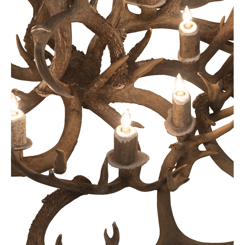 Lustre style chandelier 8 lumières panache Whitetail