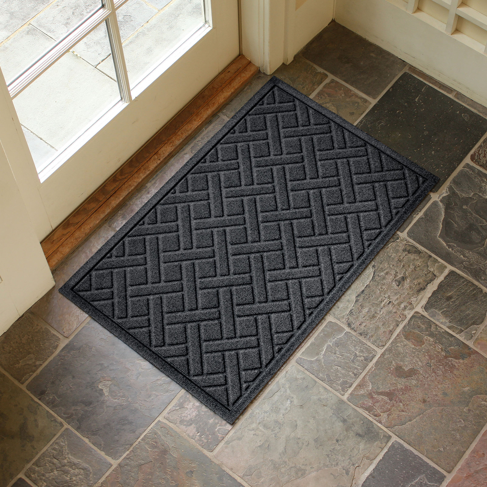 WaterHog® Lattice Non-Slip Doormat, Charcoal, 0.375" H x 36" W x 24" D