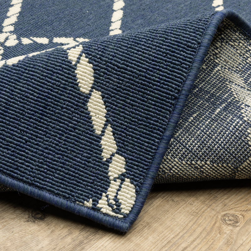 Aganlane Nautical Rope Lattice Navy/ Ivory Indoor/Outdoor Area Rug, Rectangle 3'7" x 5'7"